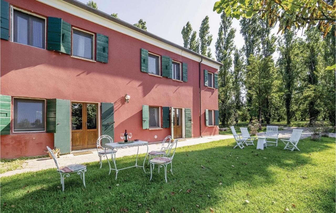 2 Bedroom Awesome Home In Taglio Di Po Ro 维罗港 外观 照片